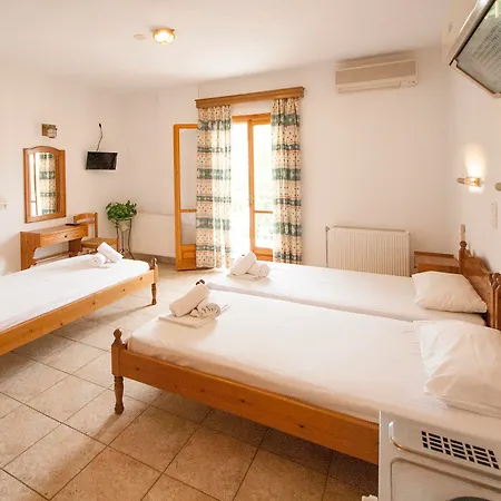 Laura Affittacamere Città di Skiathos