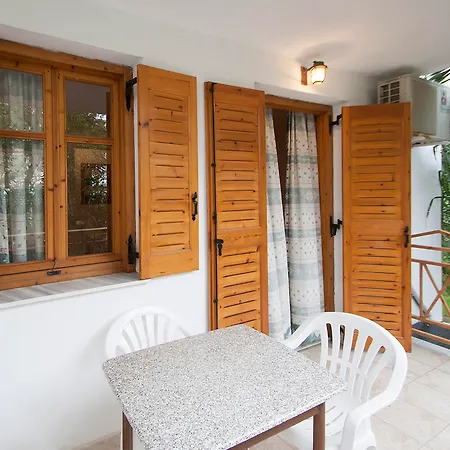 Laura Città di Skiathos