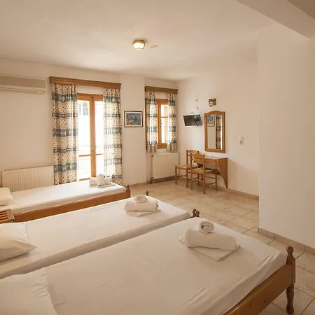 Casa de hóspedes Laura 3*