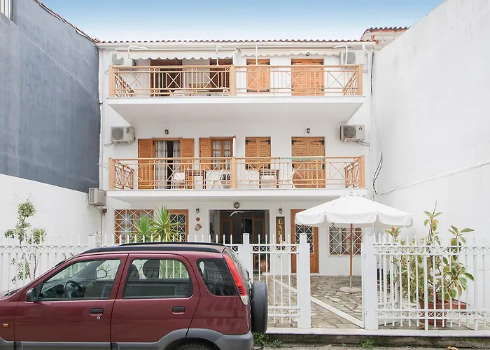 Laura Skiathos Skiathos Town