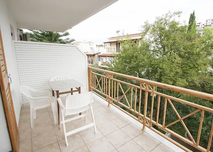 Laura Skiathos Skiathos Town