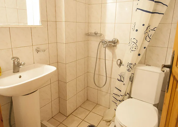 Guest house Laura Skiathos 3*